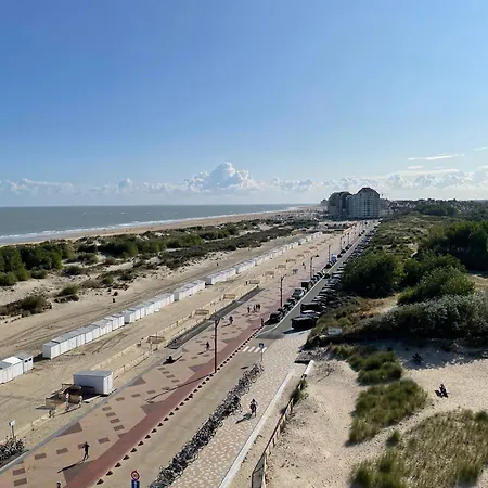 Spacious 3 Bedroom With Seaview In *