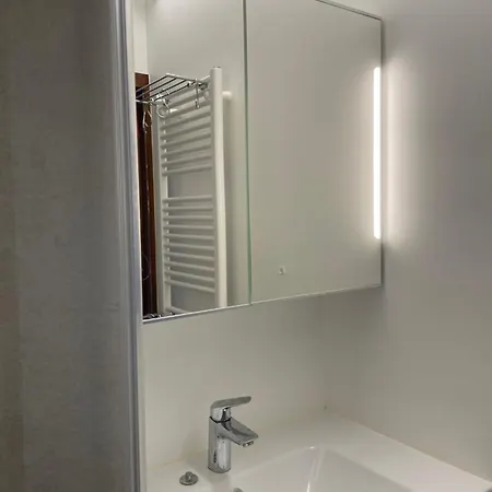 Spacious 3 Bedroom With Seaview In